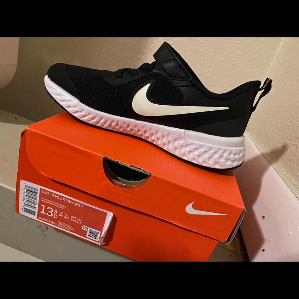 Nike kids shoes
